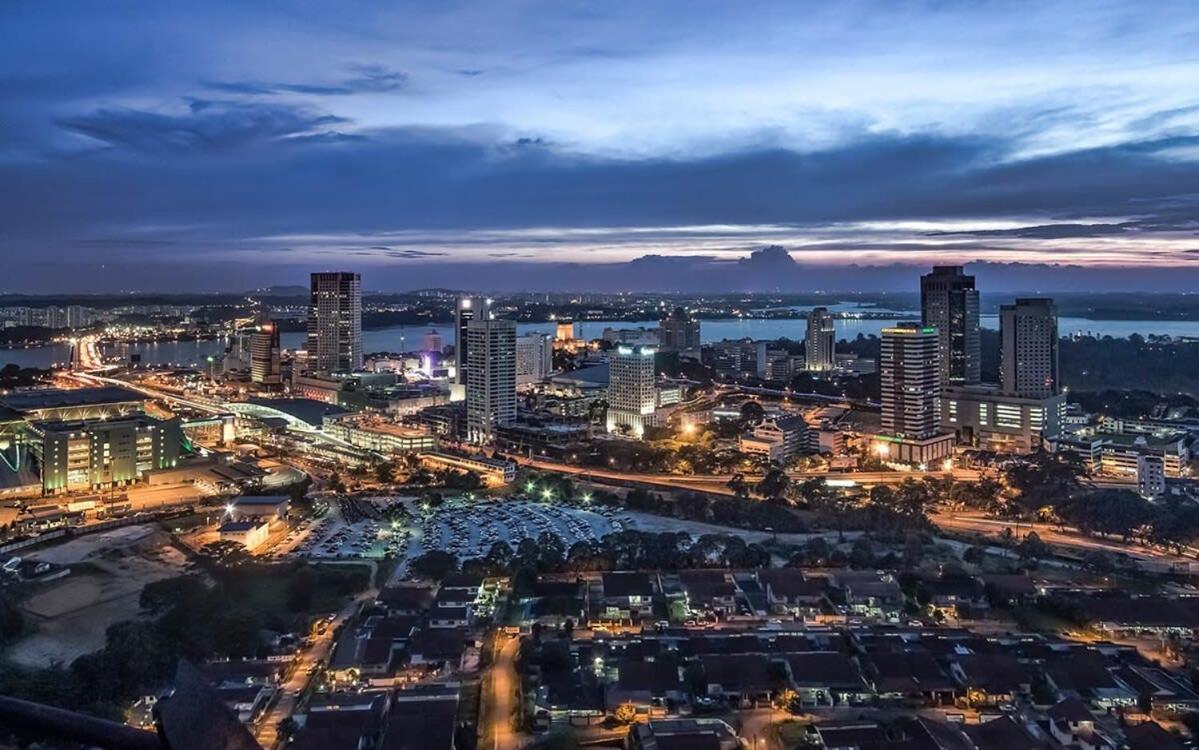 Lux 3Br Suite Puteri Harbour Near Legoland & Hello Kitty Nusajaya  Exterior photo
