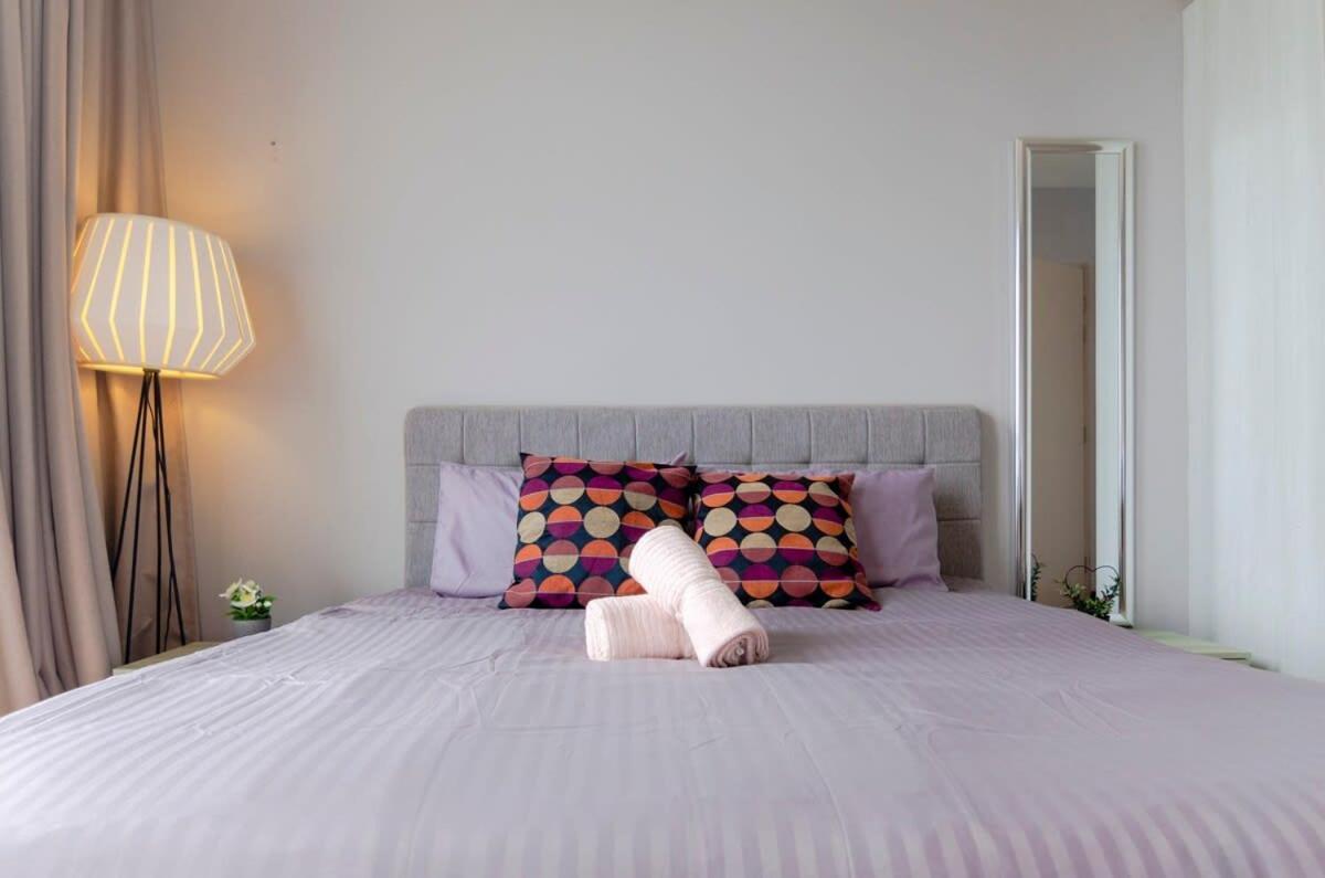 Lux 3Br Suite Puteri Harbour Near Legoland & Hello Kitty Nusajaya  Exterior photo