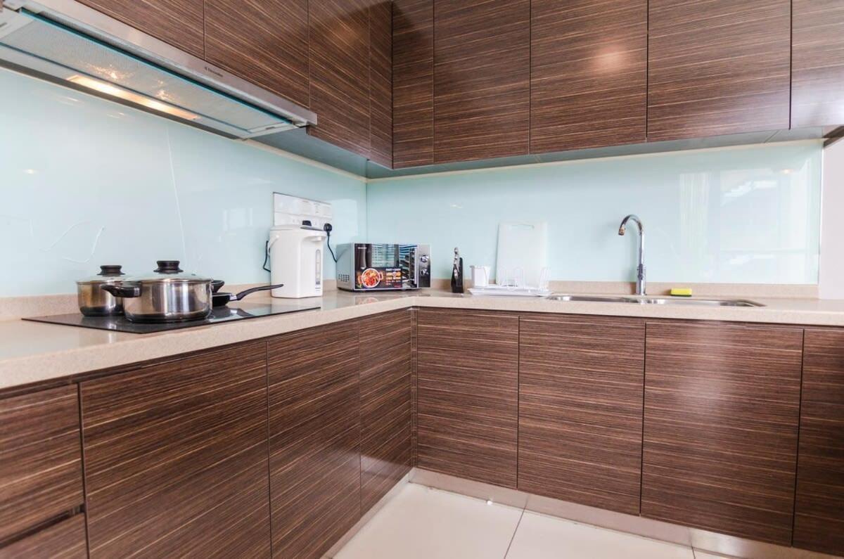 Lux 3Br Suite Puteri Harbour Near Legoland & Hello Kitty Nusajaya  Exterior photo